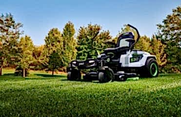 Ride-on lawn mower service on Northern Beaches Sydney